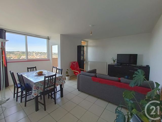 Appartement F4 à louer - 4 pièces - 79.85 m2 - MARSEILLE - 13015 - PROVENCE-ALPES-COTE-D-AZUR - Century 21 Jnr Immo